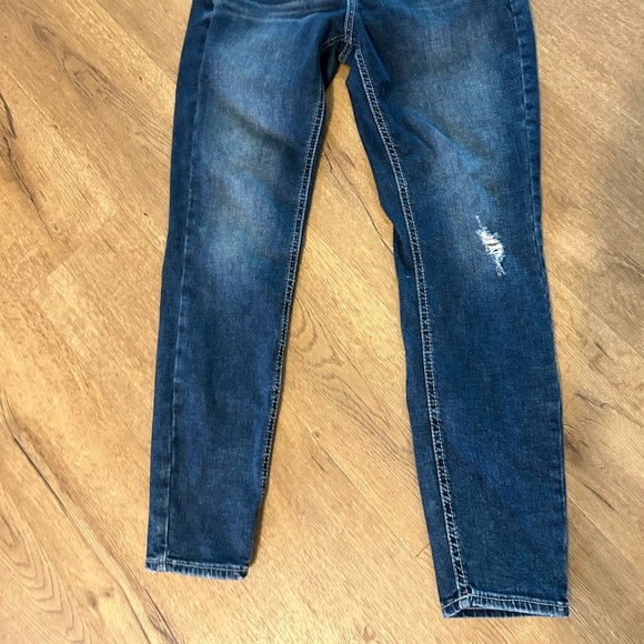 Silver Jeans Company women’s Elysse Skinny 27”x 27” - Picture 7 of 8